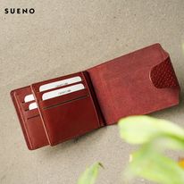 Bi-Fold Button Wallet