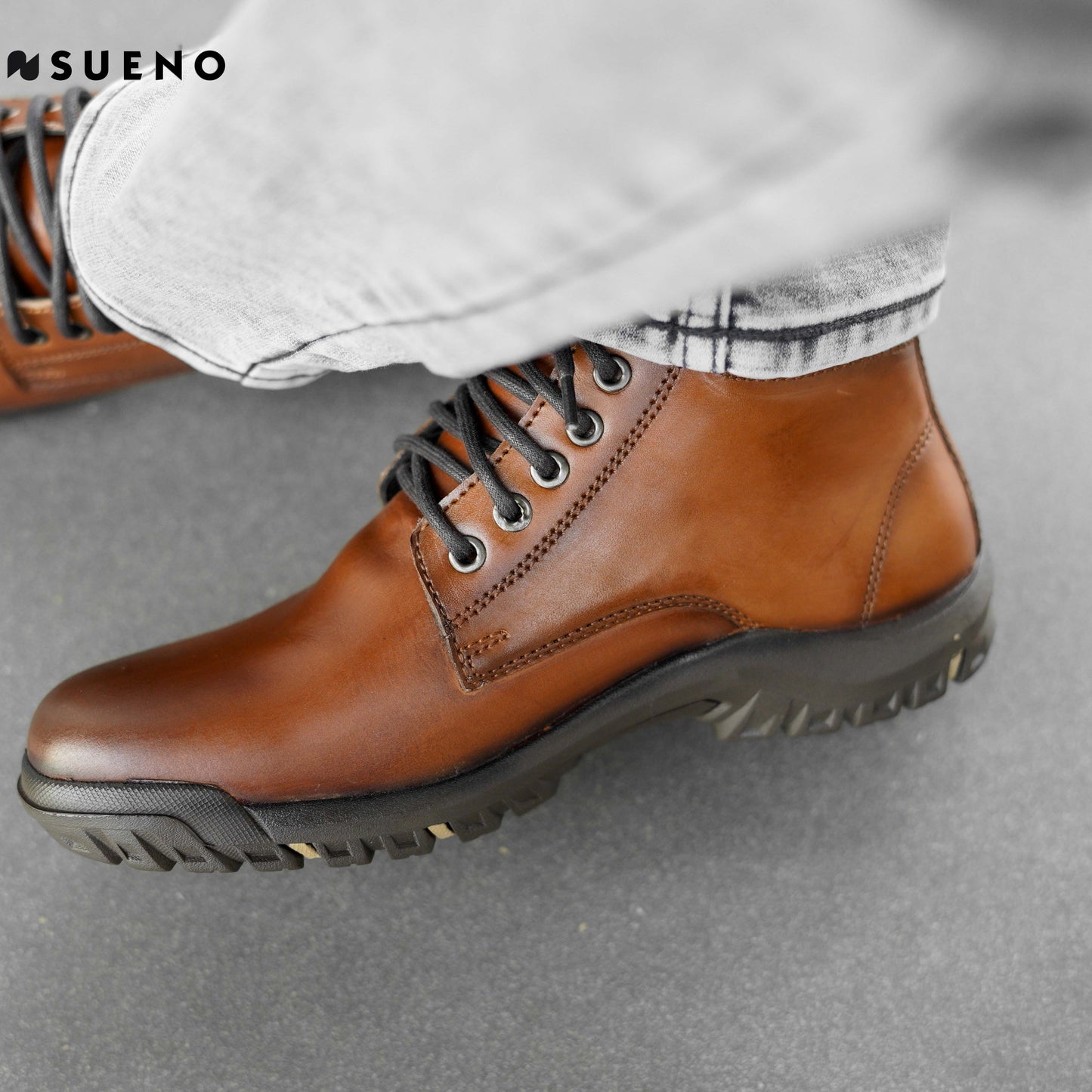 Men's Chukka Boot