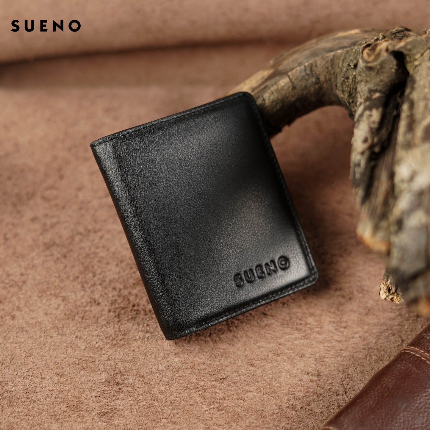 Bi-fold Leather Wallet