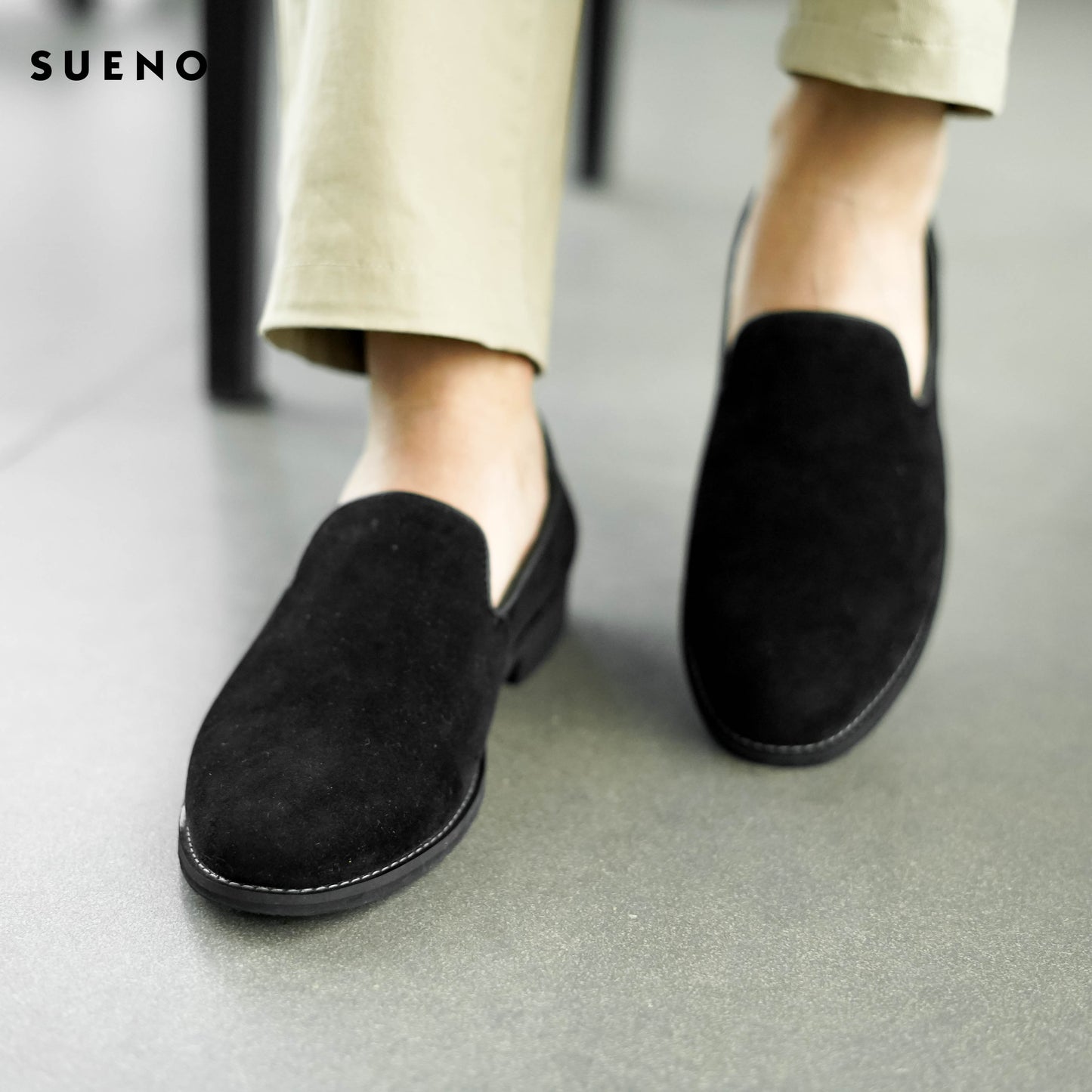 Men's Velvet Loafer Shoe